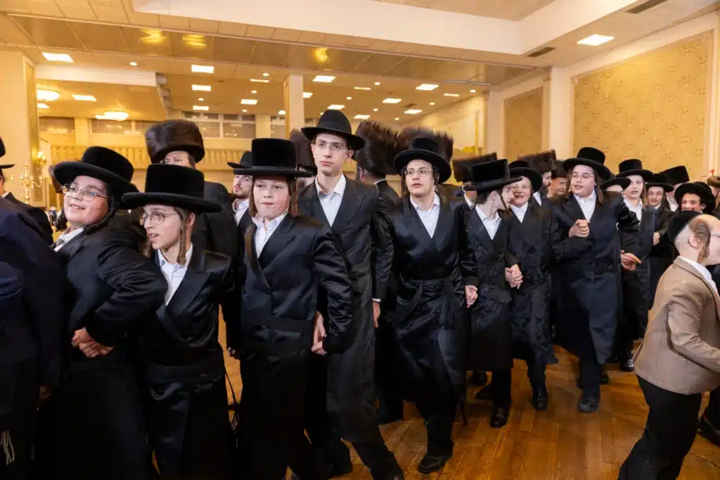 שמחת בית רימנוב: נכד האדמו"ר מקאמרנא נישא באנטוורפן שמחת בית רימנוב: נכד האדמו"ר מקאמרנא נישא באנטוורפן