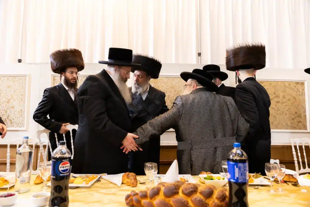 שמחת בית רימנוב: נכד האדמו"ר מקאמרנא נישא באנטוורפן שמחת בית רימנוב: נכד האדמו"ר מקאמרנא נישא באנטוורפן