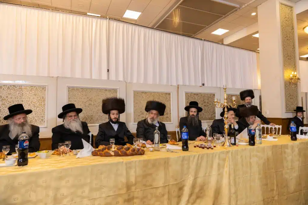 שמחת בית רימנוב: נכד האדמו"ר מקאמרנא נישא באנטוורפן שמחת בית רימנוב: נכד האדמו"ר מקאמרנא נישא באנטוורפן
