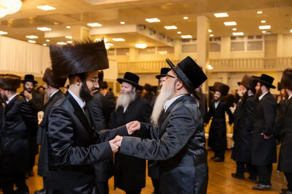 שמחת בית רימנוב: נכד האדמו"ר מקאמרנא נישא באנטוורפן שמחת בית רימנוב: נכד האדמו"ר מקאמרנא נישא באנטוורפן