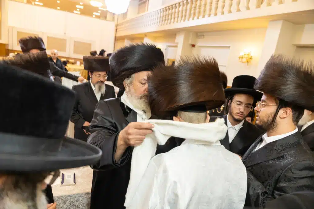 שמחת בית רימנוב: נכד האדמו"ר מקאמרנא נישא באנטוורפן שמחת בית רימנוב: נכד האדמו"ר מקאמרנא נישא באנטוורפן