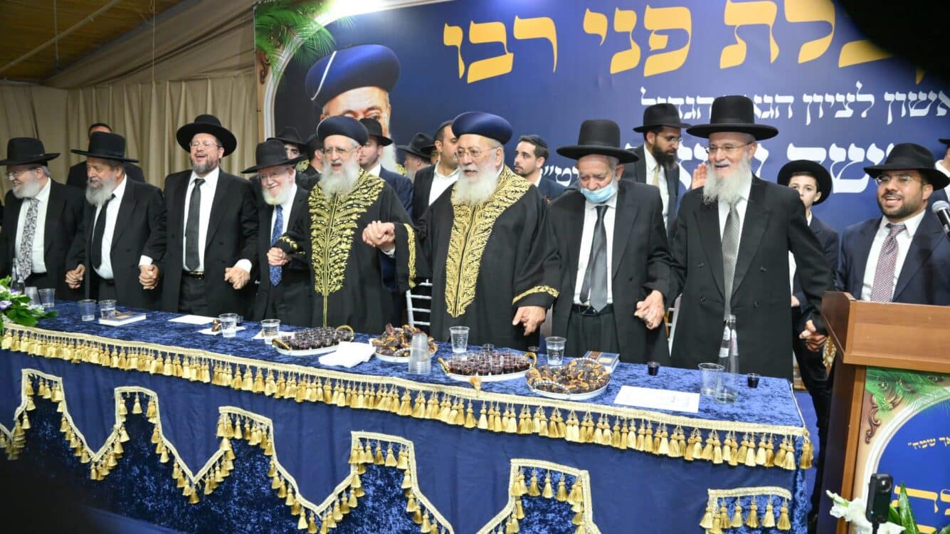 מכל המגזרים: המונים הקבילו את פני הראשון לציון הגרש"מ עמאר