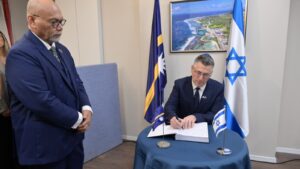 נאורו פתחה שגרירות חדשה בישראל