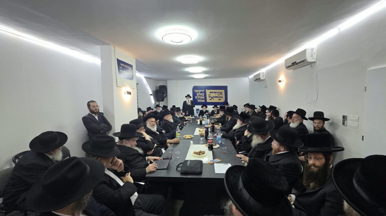 נציג צאנז הודח במפתיע; ההסכם עם דגל התורה הוקפא