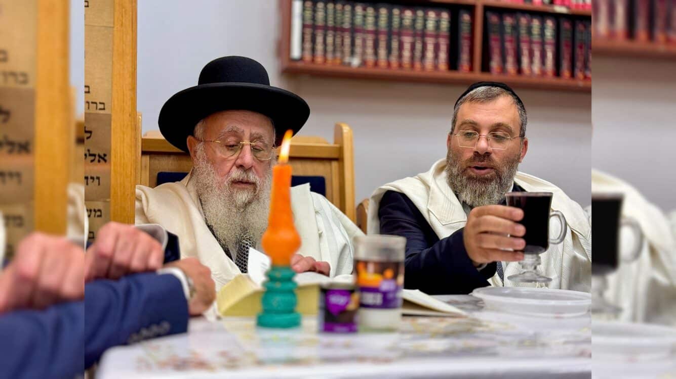 גלריה: הראשון לציון במעמד ההבדלה וברכת הלבנה במוצאי יוה"כ