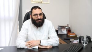 הכלכלן הבכיר שחר וולף בריאיון חג מיוחד איך מגיעים לביטחון כלכלי. כתבת חובה לזוגות שרוצים עתיד כלכלי טוב יותר