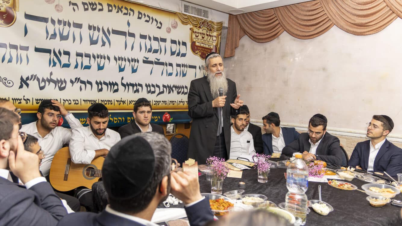 השיר שהלחין ראש הישיבה לרשת הכוללים שבנשיאותו