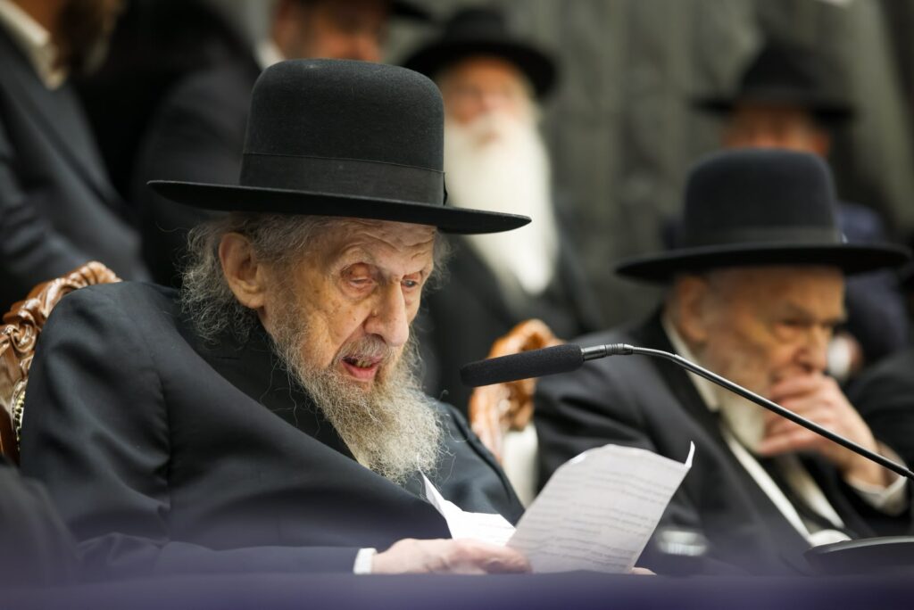מרן הגר"ד לנדו: "מפלגות מסיתות ומפתות בתואנות שקר" מרן הגר"ד לנדו: "מפלגות מסיתות ומפתות בתואנות שקר"