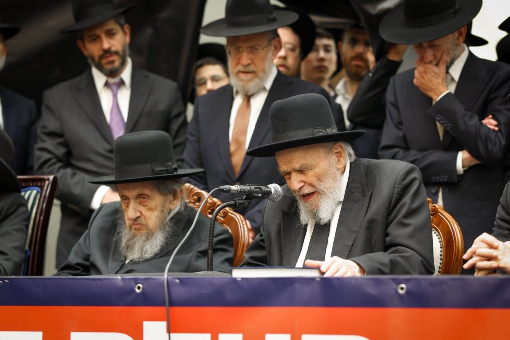מרן הגר"ד לנדו: "מפלגות מסיתות ומפתות בתואנות שקר" מרן הגר"ד לנדו: "מפלגות מסיתות ומפתות בתואנות שקר"