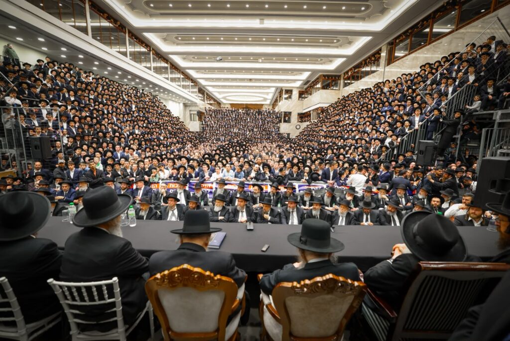 מרן הגר"ד לנדו: "מפלגות מסיתות ומפתות בתואנות שקר" מרן הגר"ד לנדו: "מפלגות מסיתות ומפתות בתואנות שקר"