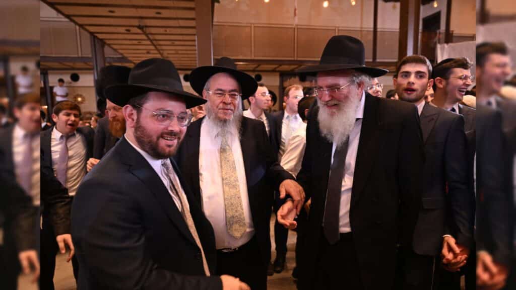 גדולי ישראל הגיעו להוקיר ולשמח בשמחת בית-השואבה של עזר-מציון גדולי ישראל הגיעו להוקיר ולשמח בשמחת בית-השואבה של עזר-מציון