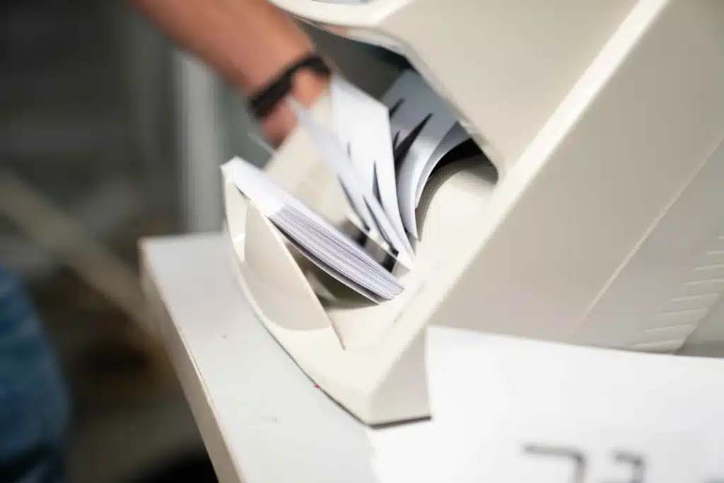 450 מיליון פתקי הצבעה: מבצע הענק של ועדת הבחירות יוצא לדרך 450 מיליון פתקי הצבעה: מבצע הענק של ועדת הבחירות יוצא לדרך