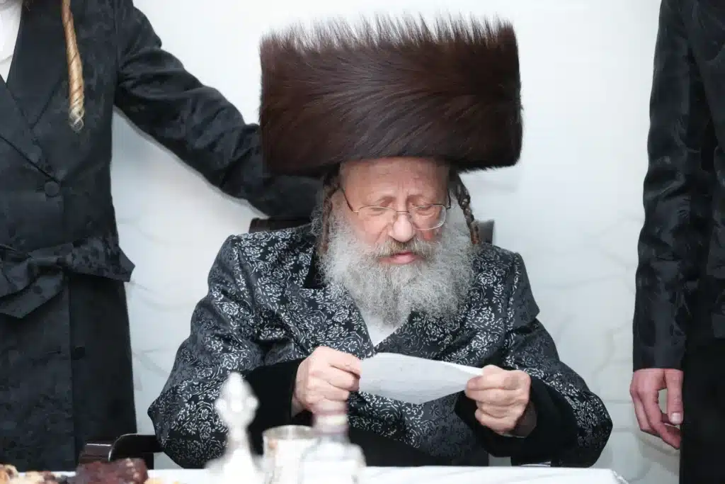 גלריה: מעמד הכנסת ספר תורה לבית המדרש דחסידי נאדוורנא באניא גלריה: מעמד הכנסת ספר תורה לבית המדרש דחסידי נאדוורנא באניא