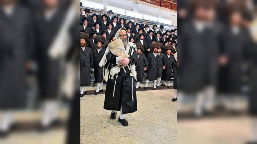 מעמד נעילת החג והקפות שניות בבית המדרש של סאטמאר בב"ב מעמד נעילת החג והקפות שניות בבית המדרש של סאטמאר בב"ב