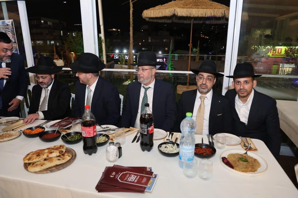 גלריה: מעמד ההילולה של ארגון "והאר עינינו" לזכרו של מרן גלריה: מעמד ההילולה של ארגון "והאר עינינו" לזכרו של מרן
