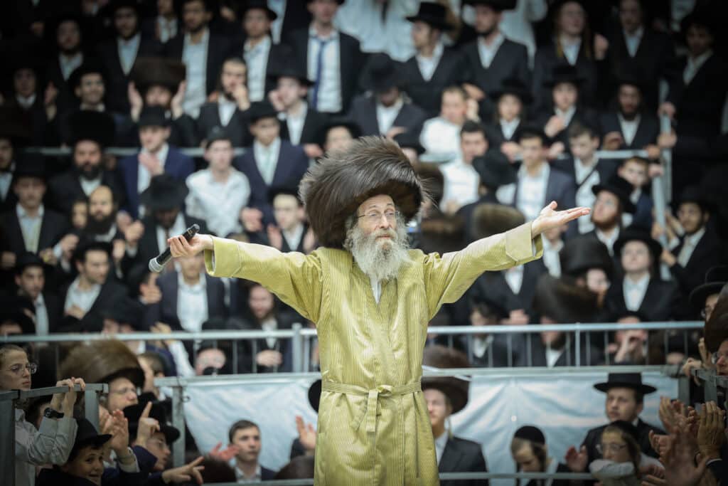 גלריית ענק: שעות של התעלות בשמחת בית השואבה של ר' מיילך גלריית ענק: שעות של התעלות בשמחת בית השואבה של ר' מיילך