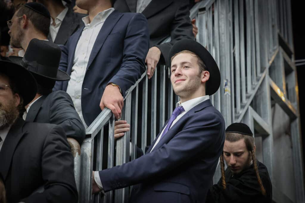 גלריית ענק: שעות של התעלות בשמחת בית השואבה של ר' מיילך גלריית ענק: שעות של התעלות בשמחת בית השואבה של ר' מיילך