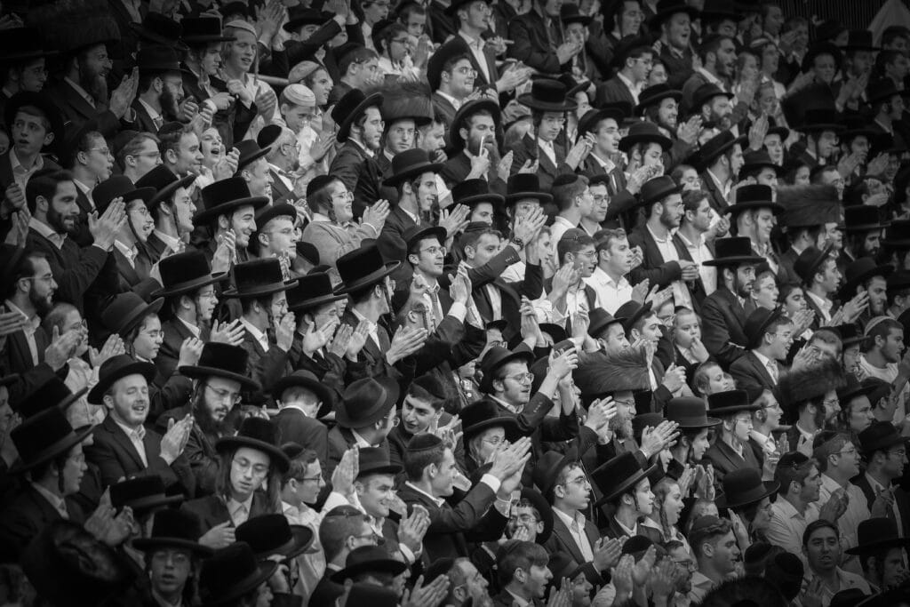 גלריית ענק: שעות של התעלות בשמחת בית השואבה של ר' מיילך גלריית ענק: שעות של התעלות בשמחת בית השואבה של ר' מיילך