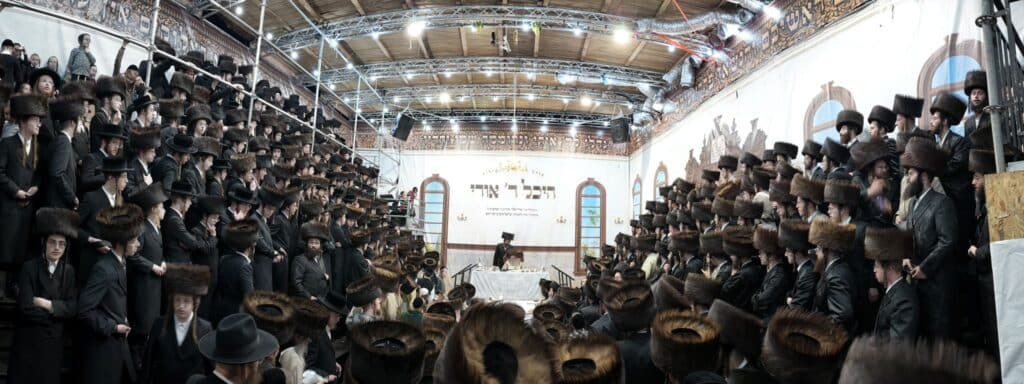 גלריה: חג הסוכות בחצר הקודש קהל חסידי ירושלים גלריה: חג הסוכות בחצר הקודש קהל חסידי ירושלים