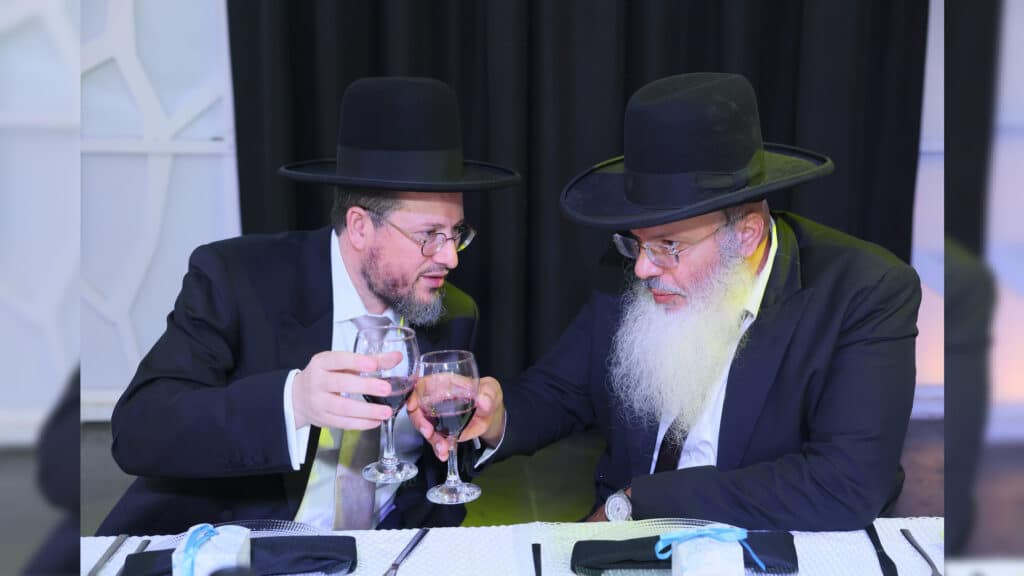 רבנים ואדמו"רים בבר מצווה לבנו של הגר"א דרעי רבנים ואדמו"רים בבר מצווה לבנו של הגר"א דרעי