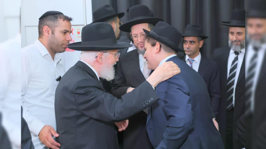 רבנים ואדמו"רים בבר מצווה לבנו של הגר"א דרעי רבנים ואדמו"רים בבר מצווה לבנו של הגר"א דרעי