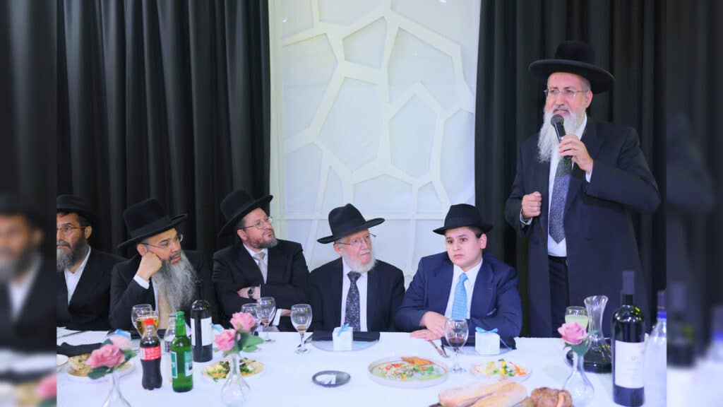 רבנים ואדמו"רים בבר מצווה לבנו של הגר"א דרעי רבנים ואדמו"רים בבר מצווה לבנו של הגר"א דרעי