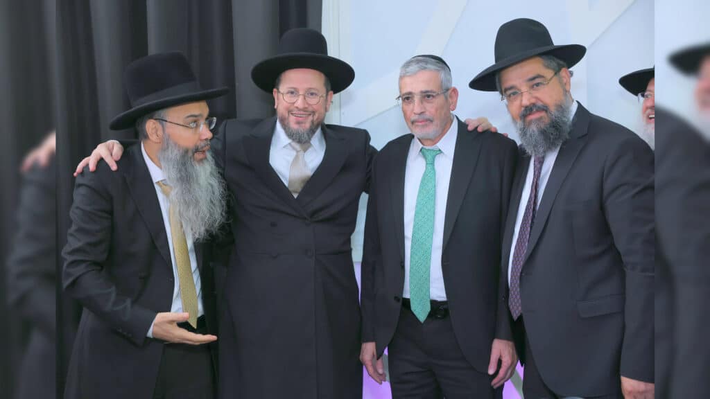 רבנים ואדמו"רים בבר מצווה לבנו של הגר"א דרעי רבנים ואדמו"רים בבר מצווה לבנו של הגר"א דרעי