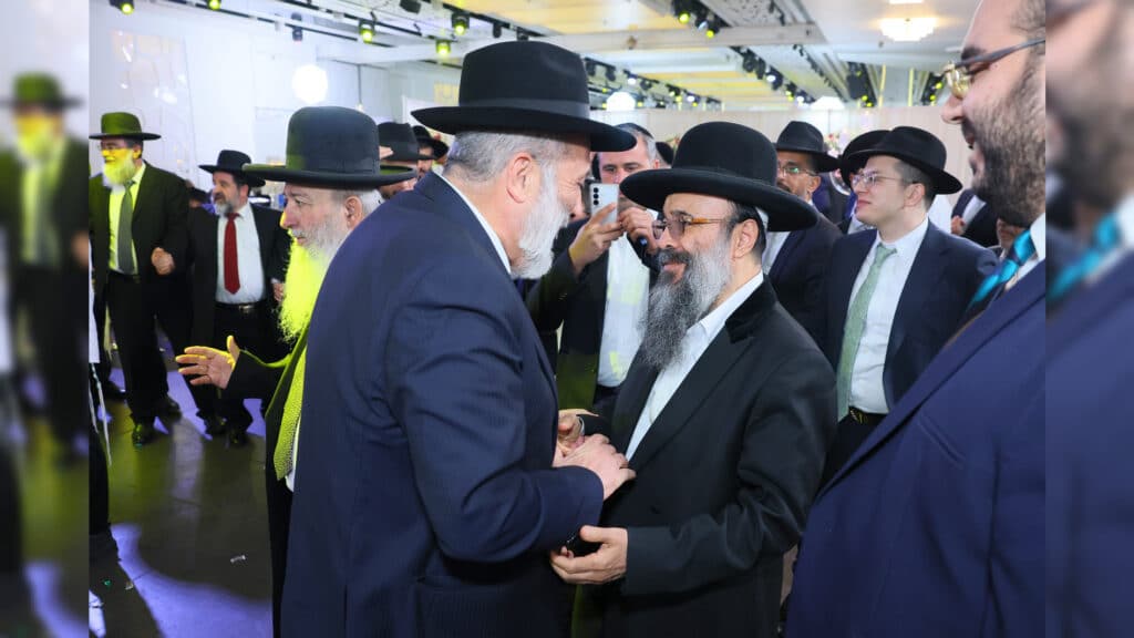 רבנים ואדמו"רים בבר מצווה לבנו של הגר"א דרעי רבנים ואדמו"רים בבר מצווה לבנו של הגר"א דרעי