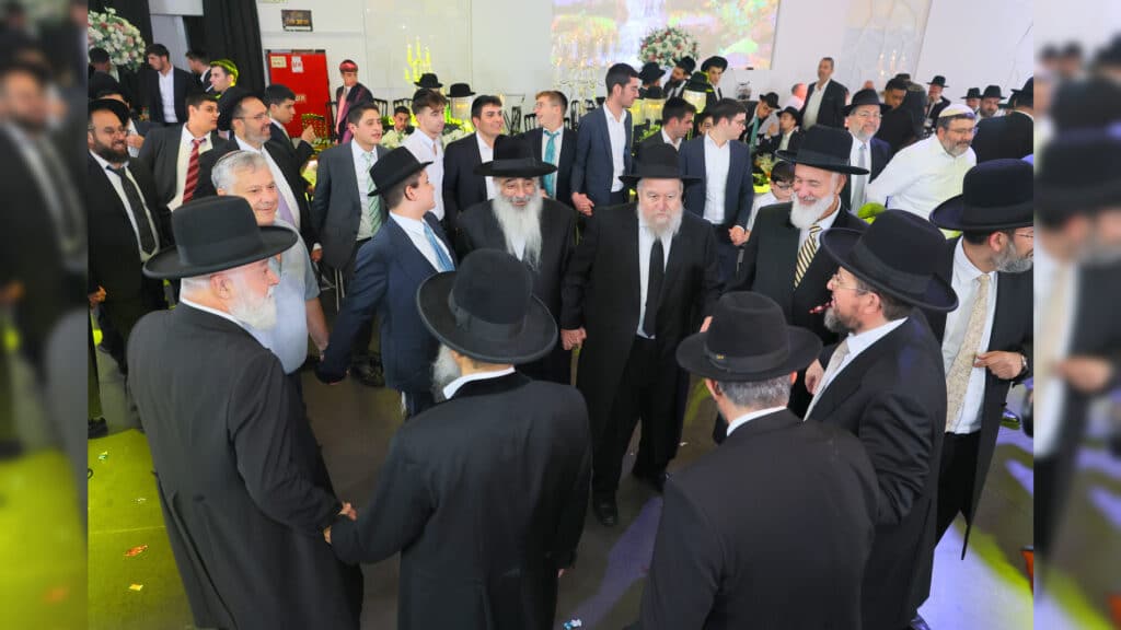 רבנים ואדמו"רים בבר מצווה לבנו של הגר"א דרעי רבנים ואדמו"רים בבר מצווה לבנו של הגר"א דרעי