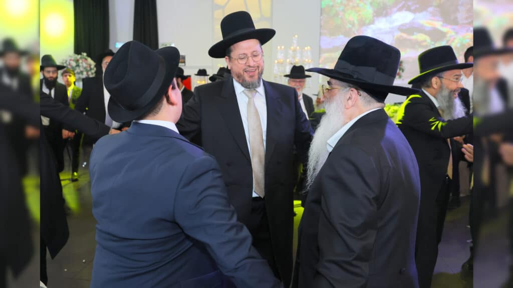 רבנים ואדמו"רים בבר מצווה לבנו של הגר"א דרעי רבנים ואדמו"רים בבר מצווה לבנו של הגר"א דרעי