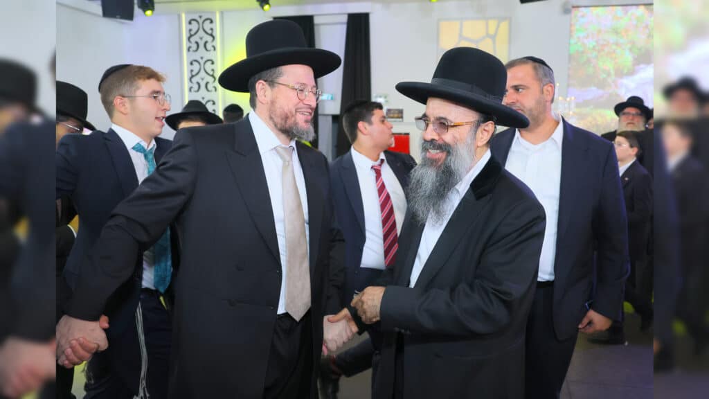 רבנים ואדמו"רים בבר מצווה לבנו של הגר"א דרעי רבנים ואדמו"רים בבר מצווה לבנו של הגר"א דרעי