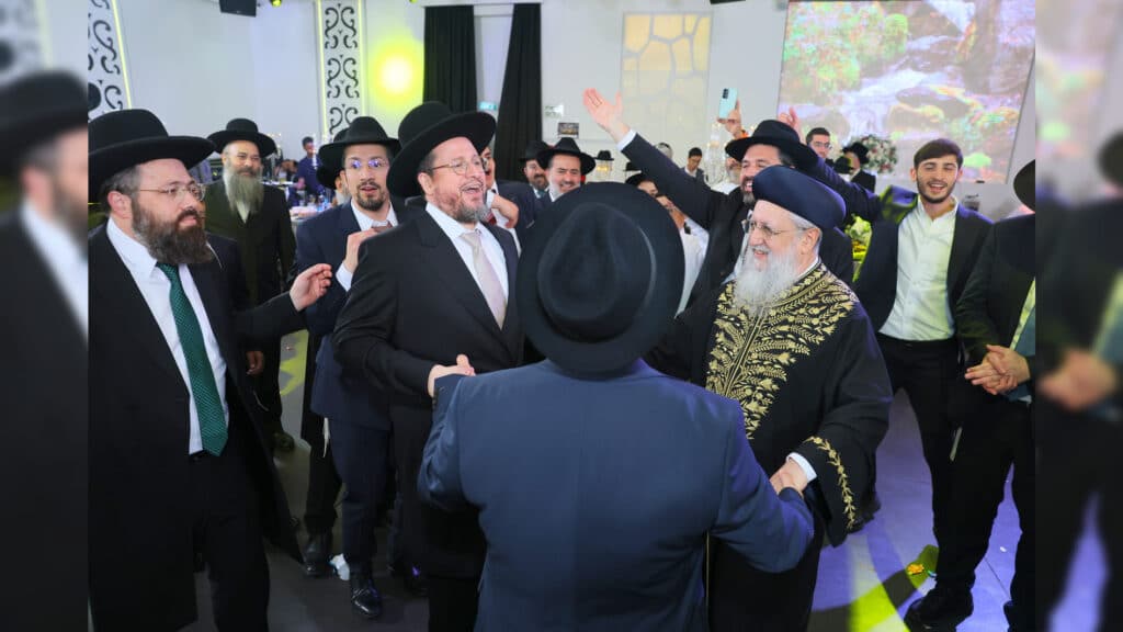 רבנים ואדמו"רים בבר מצווה לבנו של הגר"א דרעי רבנים ואדמו"רים בבר מצווה לבנו של הגר"א דרעי