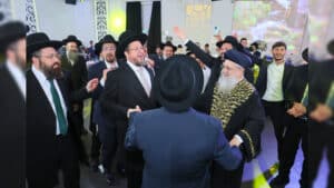 רבנים ואדמו"רים בבר מצווה לבנו של הגר"א דרעי