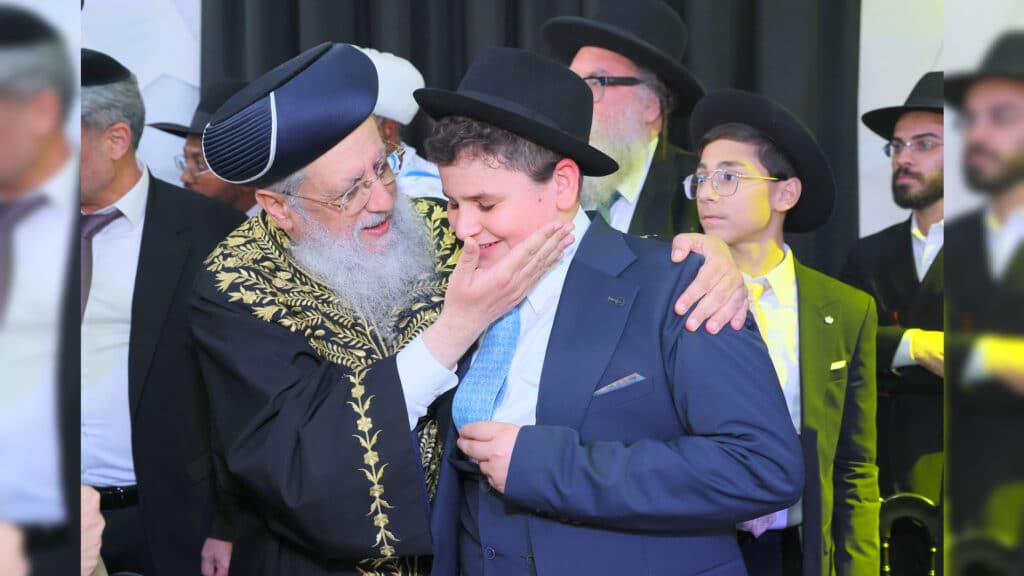 רבנים ואדמו"רים בבר מצווה לבנו של הגר"א דרעי רבנים ואדמו"רים בבר מצווה לבנו של הגר"א דרעי