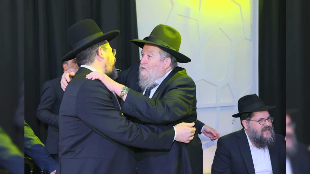 רבנים ואדמו"רים בבר מצווה לבנו של הגר"א דרעי רבנים ואדמו"רים בבר מצווה לבנו של הגר"א דרעי