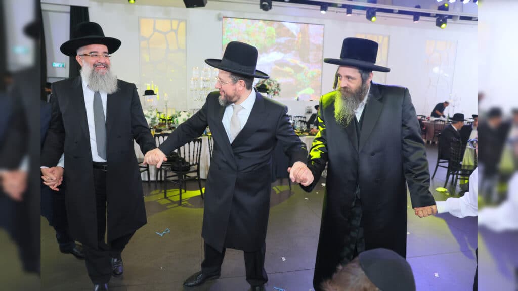 רבנים ואדמו"רים בבר מצווה לבנו של הגר"א דרעי רבנים ואדמו"רים בבר מצווה לבנו של הגר"א דרעי