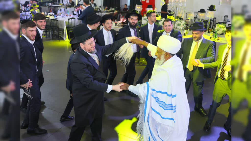 רבנים ואדמו"רים בבר מצווה לבנו של הגר"א דרעי רבנים ואדמו"רים בבר מצווה לבנו של הגר"א דרעי