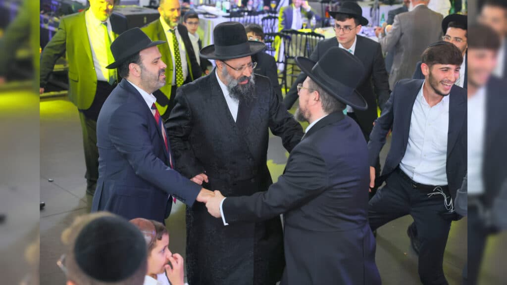 רבנים ואדמו"רים בבר מצווה לבנו של הגר"א דרעי רבנים ואדמו"רים בבר מצווה לבנו של הגר"א דרעי