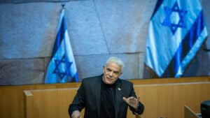 התפקיד שמייעדים ללפיד והחוקים שיעברו: התוכנית של גוש השמאל