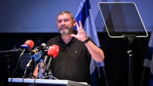 מתקפת סייבר על מפלגת עופר וינטר: בכירים נחסמו בוואטסאפ