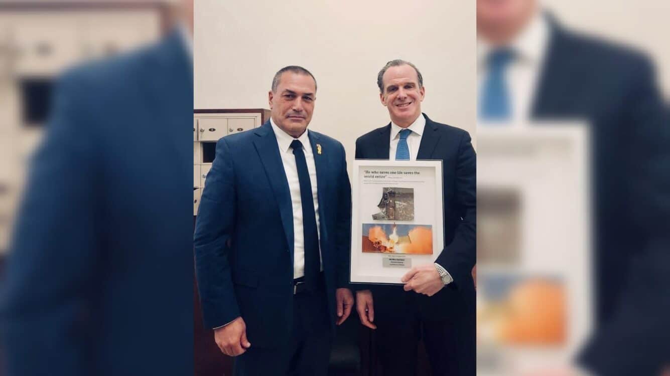 בכיר ממשל ביידן מפריך את טענות השמאל על עסקאות החטופים