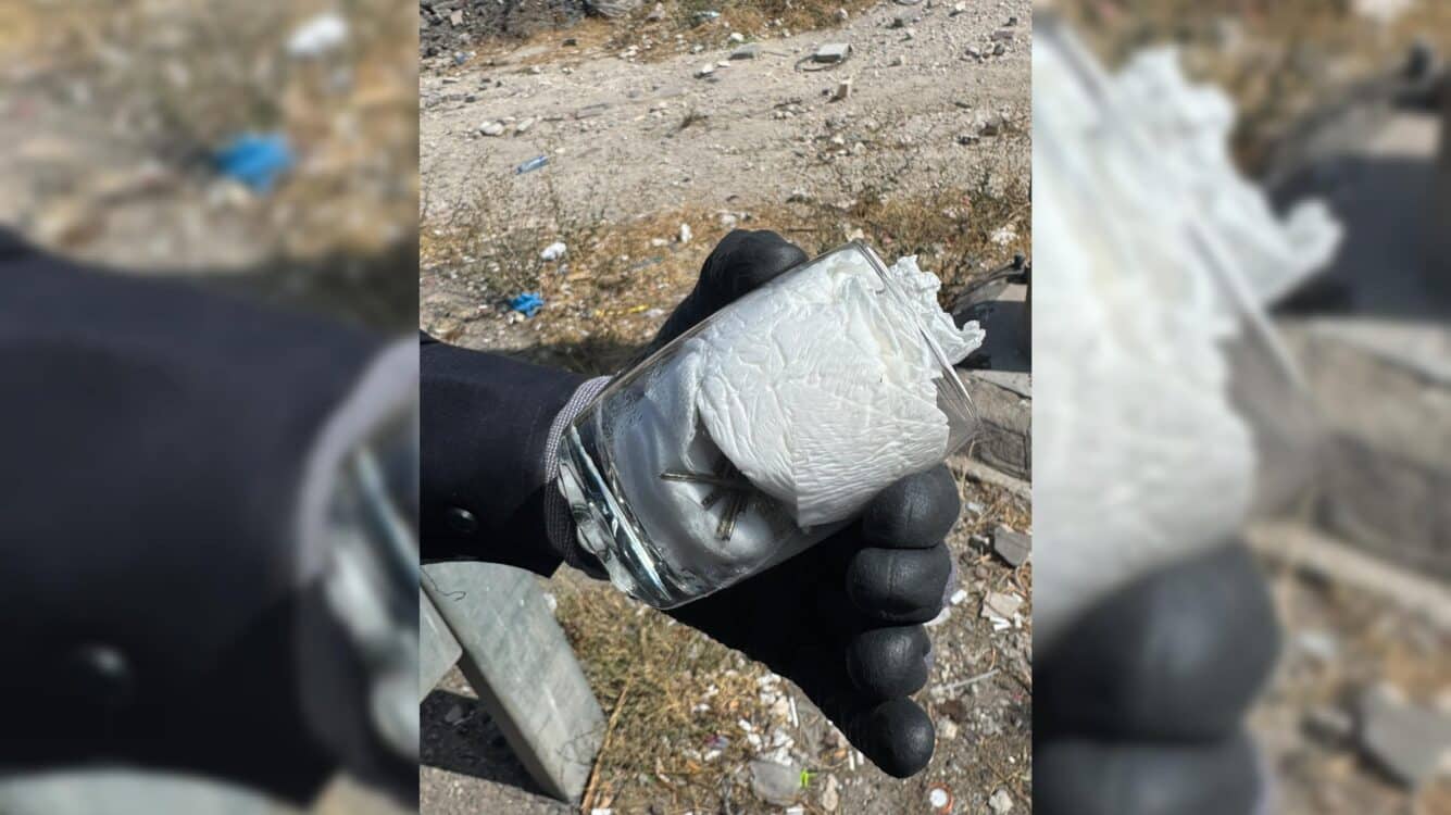 חשד לפיגוע בטווח מיידי: רעול פנים נעצר עם סכין ומסמרים