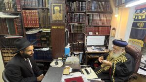 טלטלה ב'צבע שחור': מספר 3 נפגש עם הרשל"צ ופרש מהרשימה