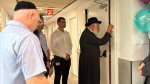 חבר המועצת חנך את מחלקת השיקום בבית החולים 'מדיקל קר'