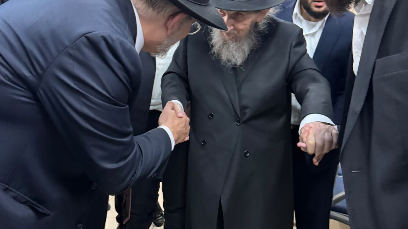 גדולי ישראל הקדימו ויצאו להצביע