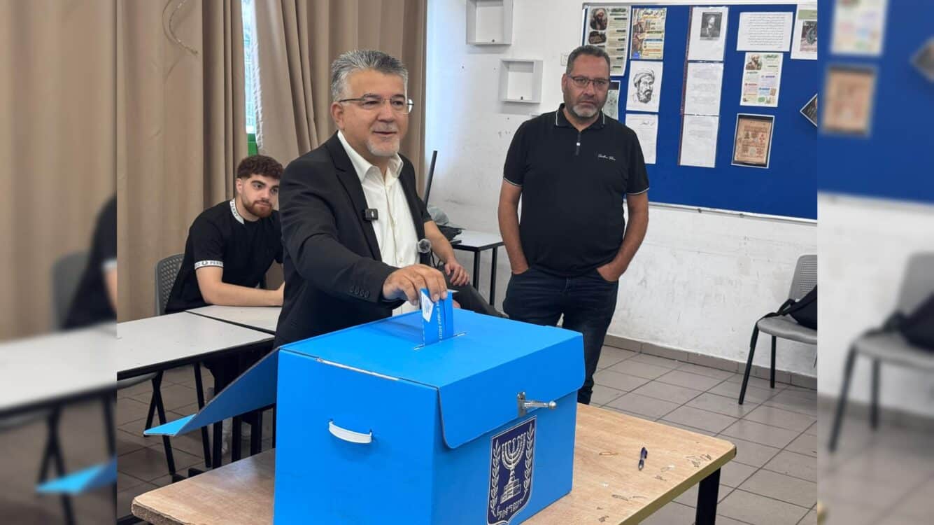 לראשונה מאז 1981: שיעור ההצבעה מזנק בחדות