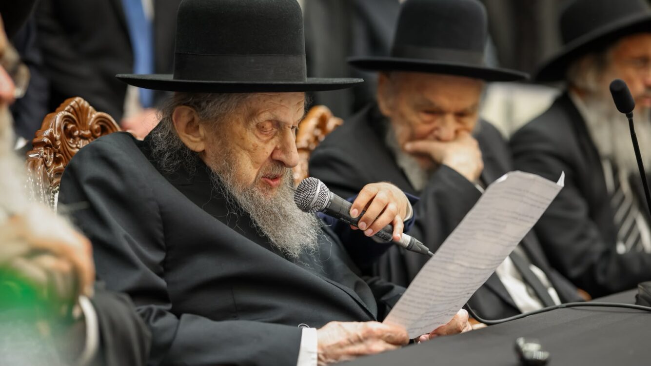 מרן הגר"ד לנדו: "מפלגות מסיתות ומפתות בתואנות שקר"