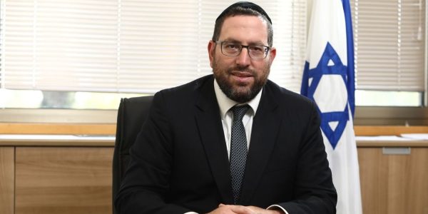 1200px-ח״כ_אליהו_ברוכי