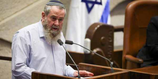 סגן השר אבי מעוז במליאת הכנסת. צילום: נועם מושקוביץ/דוברות הכנסת