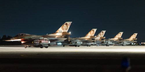 עם כלביא. מטוסי קרב בדרך לפעילות באיראן. צילום - דו''צ